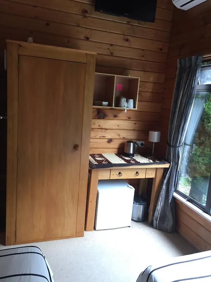 Travellers Retreat B&B Christchurch Bed & Breakfast